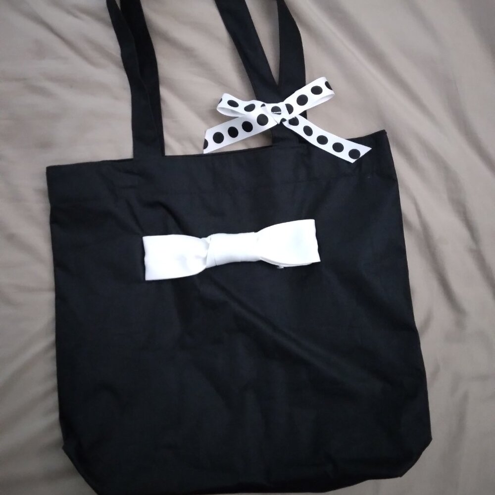 Black tote bag with ribbon decoration
